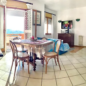 Stella Di Mare - Ampio Con Due Bagni - Fronte Mare , Lido di Ostia Italia